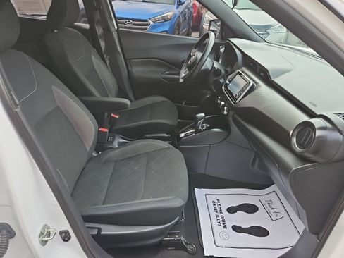 Used 2020 Nissan Kicks S FWD image 21