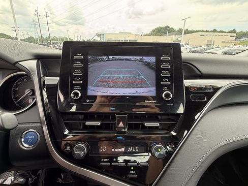 Used 2024 Toyota Camry LE FWD image 25