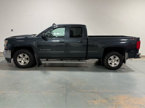Used 2018 Chevrolet Silverado 1500 LT w/ True North Edition AWD/4WD image 2