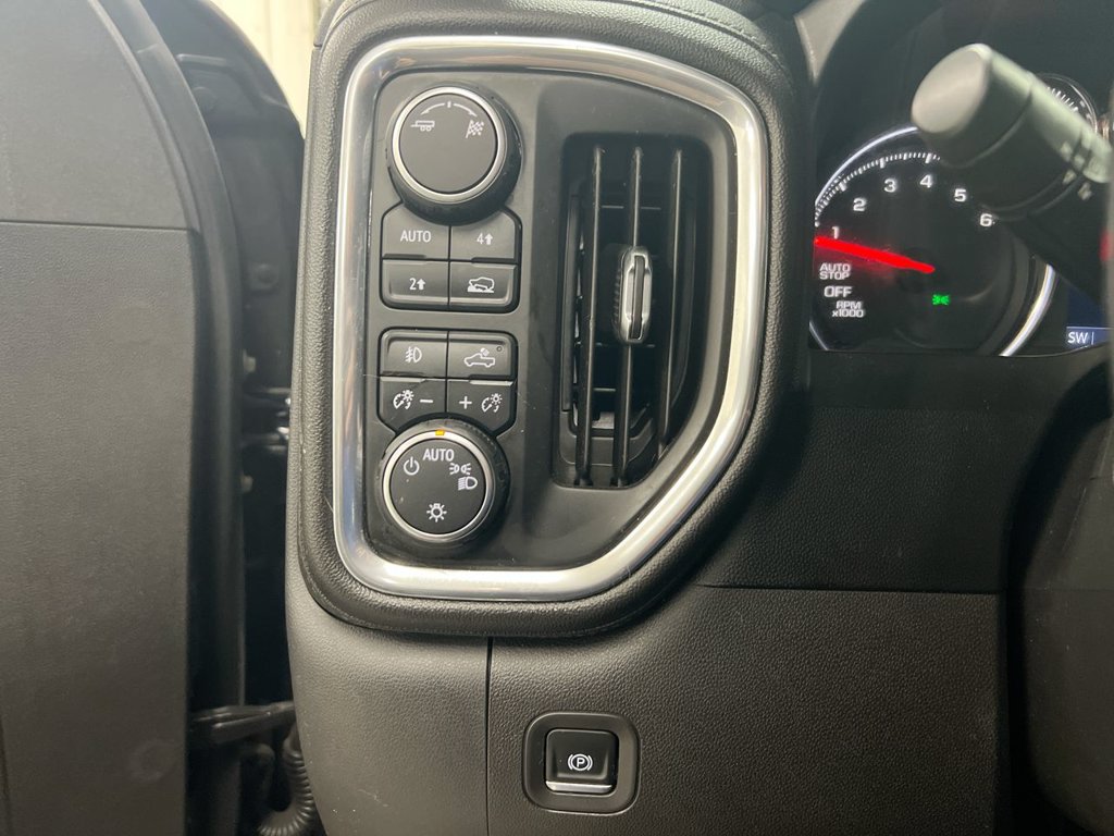 Used 2019 Chevrolet Silverado 1500 RST w/ All-Star Edition AWD/4WD image 18