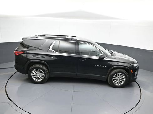 Used 2023 Chevrolet Traverse LT FWD image 38