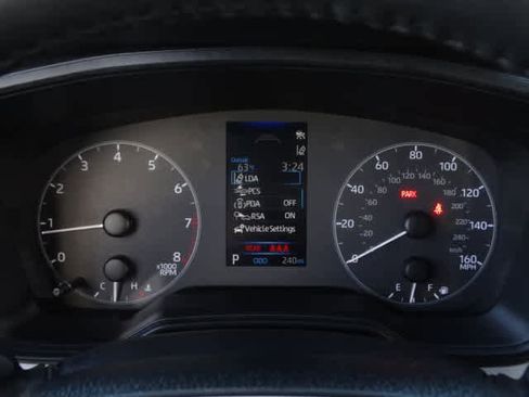 Used 2025 Toyota Corolla SE image 25