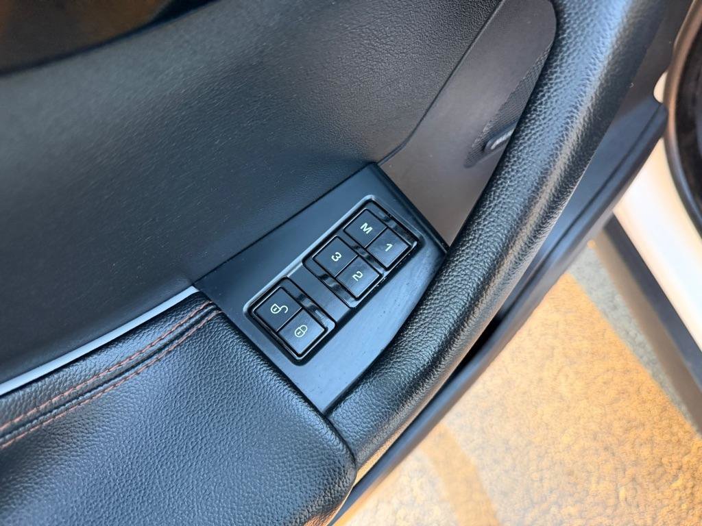 Used 2018 Jaguar F-PACE Prestige AWD/4WD image 32