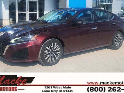 Used 2024 Nissan Altima 2.5 SV