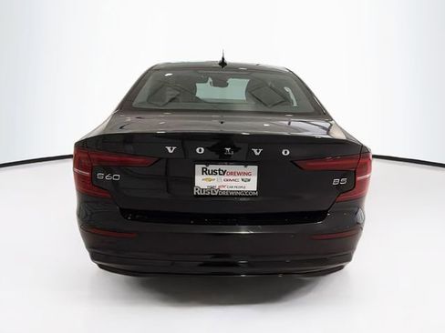 Used 2024 Volvo S60 B5 Core image 6