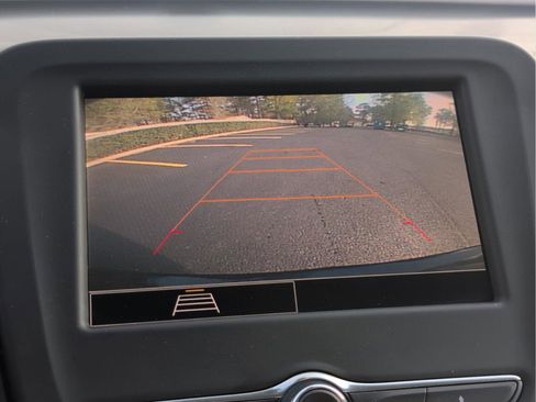 Used 2022 Chevrolet Equinox LT image 23