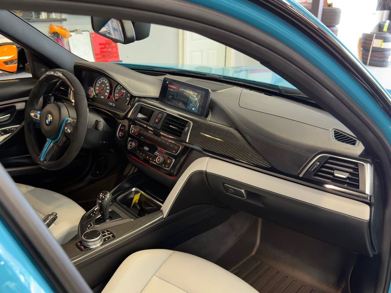 Used 2018 BMW M3 RWD image 22