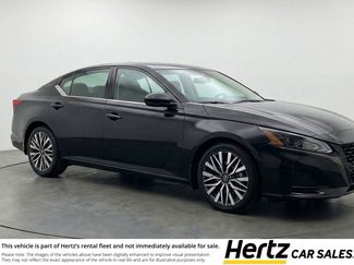 Used 2025 Nissan Altima 2.5 SV video 1