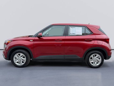 Used 2026 Hyundai Venue SE FWD image 6