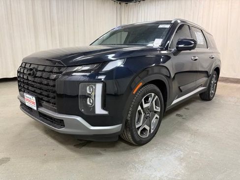 Used 2024 Hyundai Palisade Limited AWD/4WD image 11