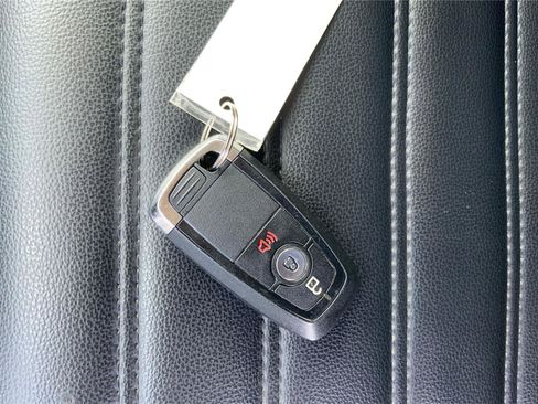 Used 2024 Ford Edge SEL AWD/4WD image 35