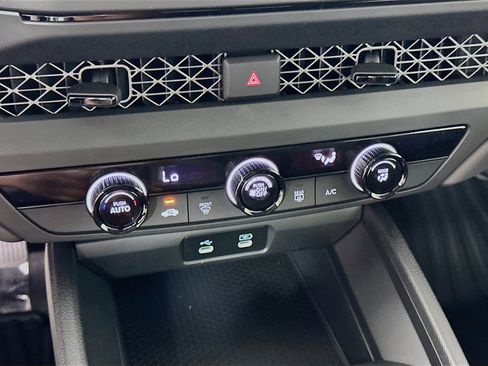Used 2025 Honda Accord LX image 15
