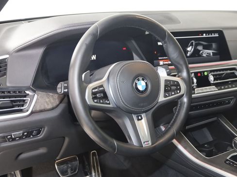 Used 2022 BMW X5 xDrive40i w/ M Sport Package AWD/4WD image 6