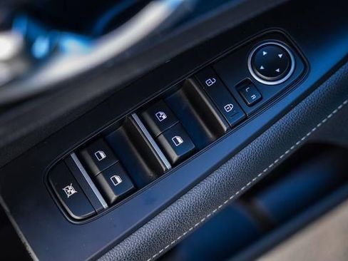 Used 2022 Kia Forte GT-Line image 32