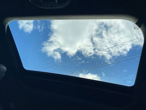 New 2025 Jeep Grand Cherokee Altitude image 35