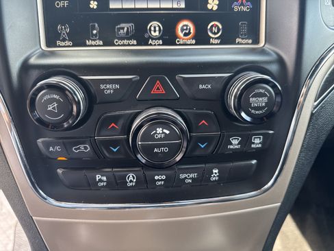 Used 2017 Jeep Grand Cherokee Limited AWD/4WD image 15
