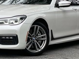 Used 2019 BMW 750i xDrive w/ M Sport Package video 2