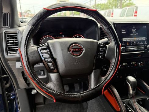 Used 2023 Nissan Frontier PRO-4X w/ Pro Convenience Package image 11