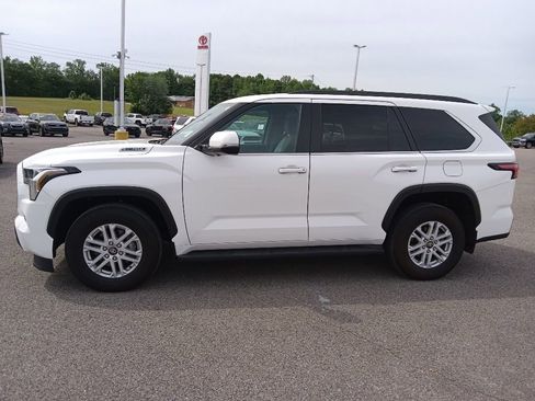 Used 2025 Toyota Sequoia SR5 RWD image 6
