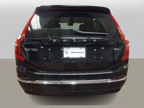 Used 2024 Volvo XC90 B6 Plus w/ Protection Package Premier AWD/4WD image 4
