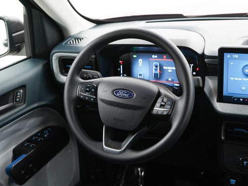 Used 2025 Ford Maverick XLT FWD image 14