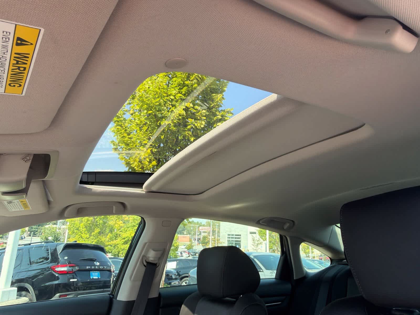 Used 2018 Honda Accord EX image 22