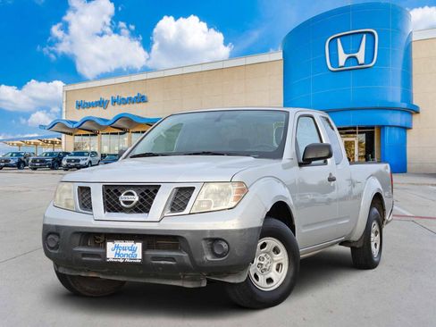 Used 2015 Nissan Frontier S image 1