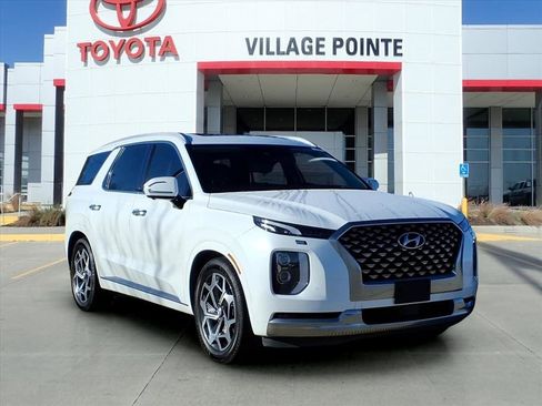 Used 2022 Hyundai Palisade Calligraphy image 3