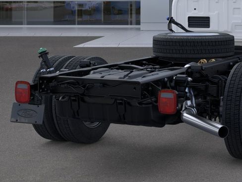 New 2026 Ford F550 2WD Crew Cab image 21