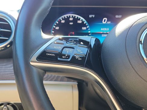Used 2022 Mercedes-Benz E 350 Sedan image 29