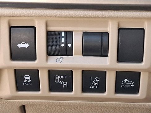 Used 2018 Subaru Legacy 2.5i Limited image 25