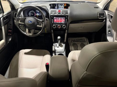 Used 2017 Subaru Forester 2.5i Limited AWD/4WD image 8