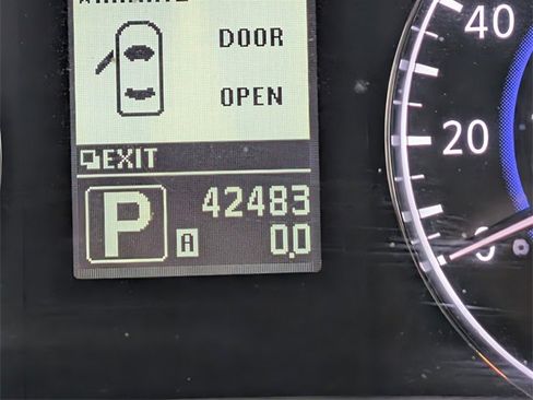 Used 2010 INFINITI G37 Sport w/ Premium Pkg image 15