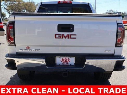 Used 2018 GMC Sierra 1500 SLT w/ Enhanced Driver Alert Package image 5
