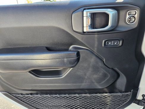 Used 2019 Jeep Wrangler Unlimited Sport S image 29