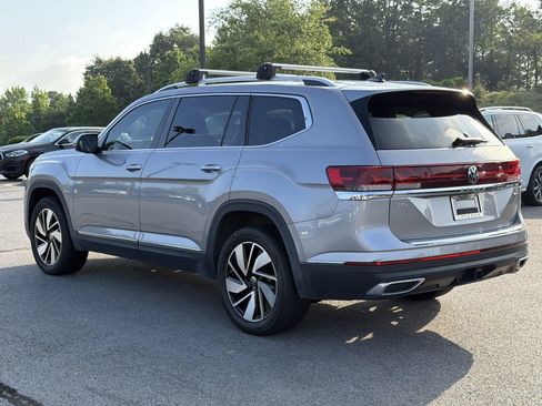 Used 2024 Volkswagen Atlas SEL AWD/4WD image 3