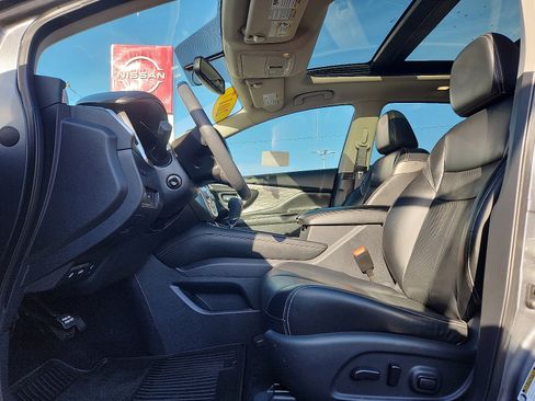 Used 2017 Nissan Murano Platinum w/ Platinum Technology Package image 13