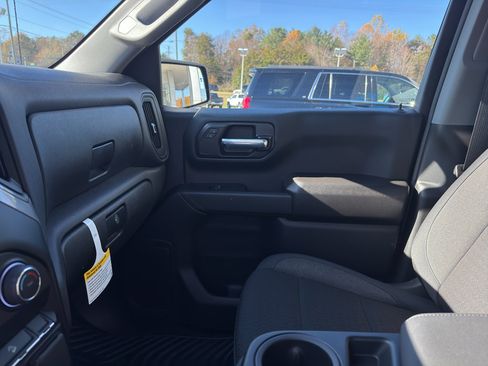 New 2026 Chevrolet Silverado 1500 Custom Trail Boss w/ Dark Appearance Package image 19