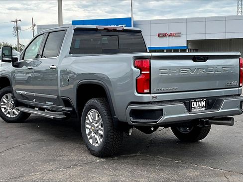 New 2025 Chevrolet Silverado 2500 High Country w/ High Country Premium Package image 3