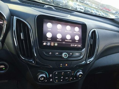 Used 2023 Chevrolet Equinox RS w/ RS Leather Package FWD image 12