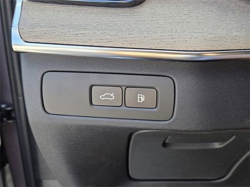 New 2026 Volvo XC90 T8 Plus image 31