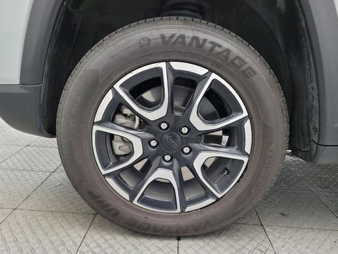 Used 2024 Jeep Compass Trailhawk image 31