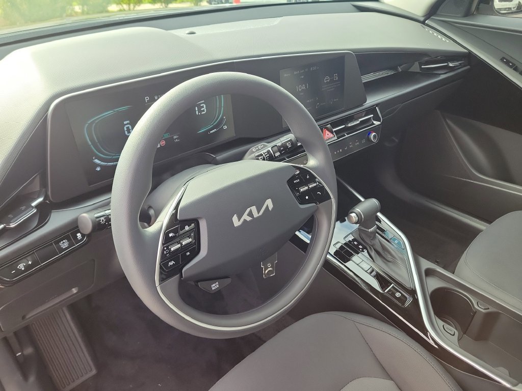 New 2026 Kia Niro LX FWD image 22