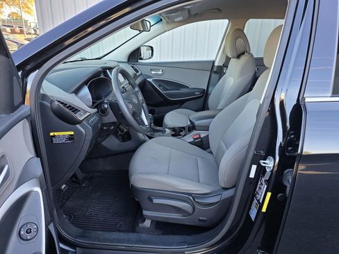 Used 2017 Hyundai Santa Fe Sport image 21