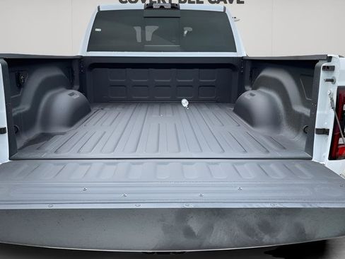 Used 2024 RAM 2500 Laramie w/ Night Edition image 36