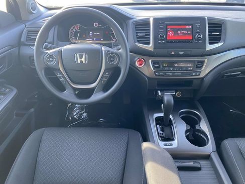 Certified 2018 Honda Ridgeline Sport image 9