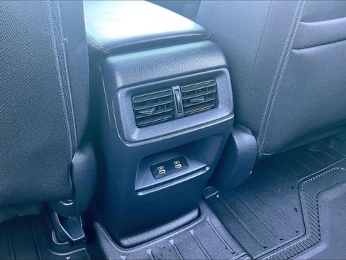 Used 2025 Honda CR-V Sport image 10