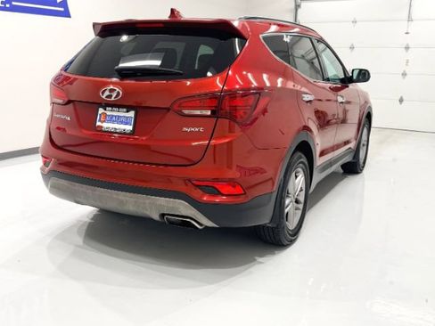 Used 2017 Hyundai Santa Fe Sport FWD image 11
