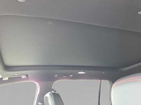 New 2026 Chevrolet Traverse RS w/ LPO, Floor Liner Package image 17