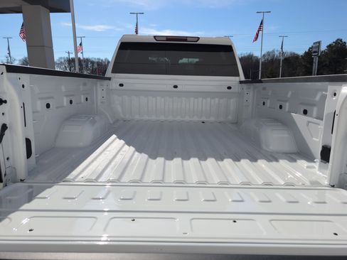 New 2026 GMC Sierra 2500 Pro w/ Convenience Package image 8